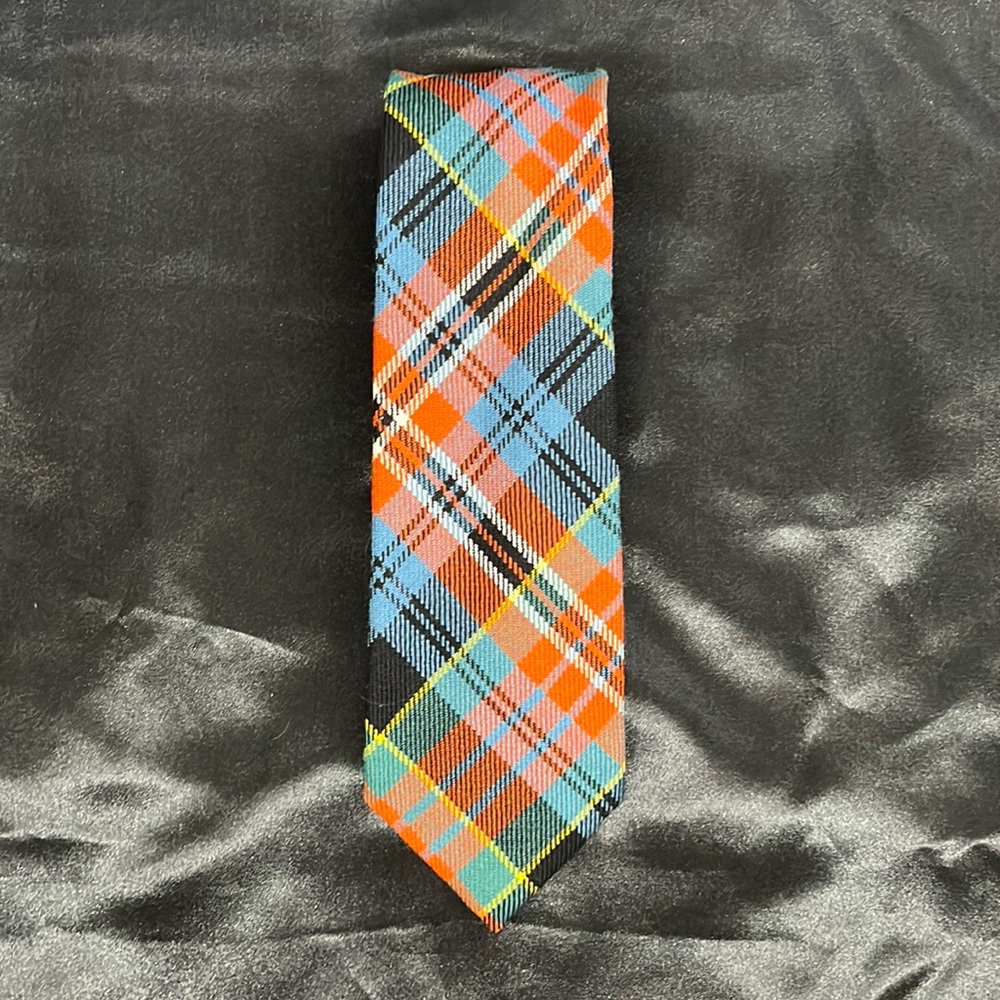 Romeo Gigli 100% wool tie